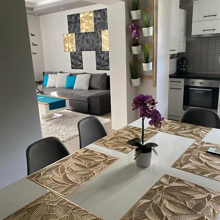 Gabrielle2 Apartman Дебрецен Экстерьер фото